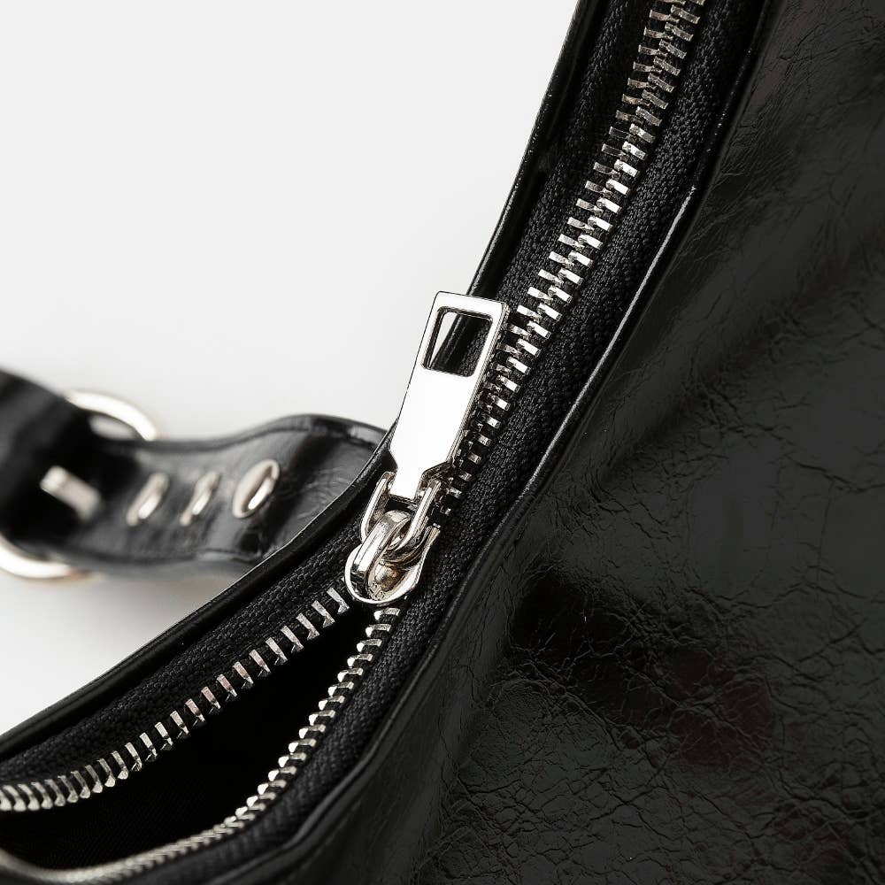 Multi Belt Strap Accent Shoulder Bag: BR